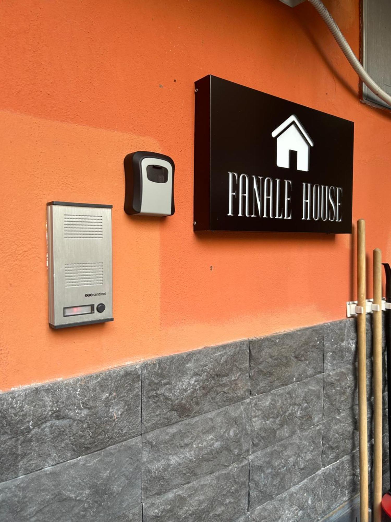 شقة Fanale House كاتانيا المظهر الخارجي الصورة